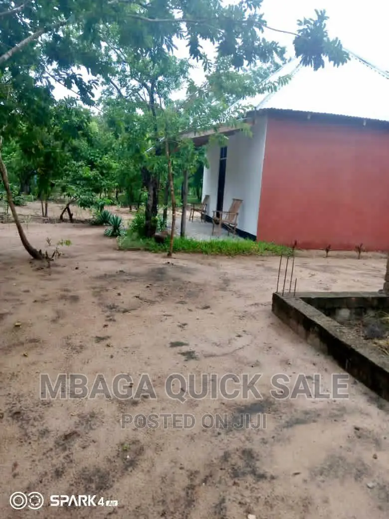Furnished 5bdrm Bungalow in Mbaga Estate, Mwaseni for sale in Mwaseni