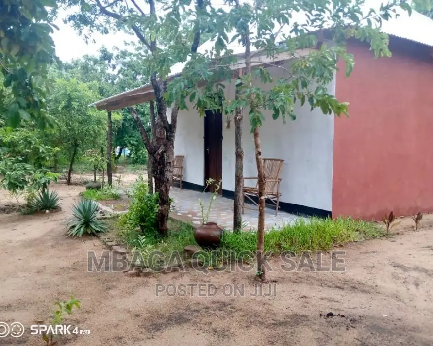 Furnished 5bdrm Bungalow in Mbaga Estate, Mwaseni for sale in Mwaseni