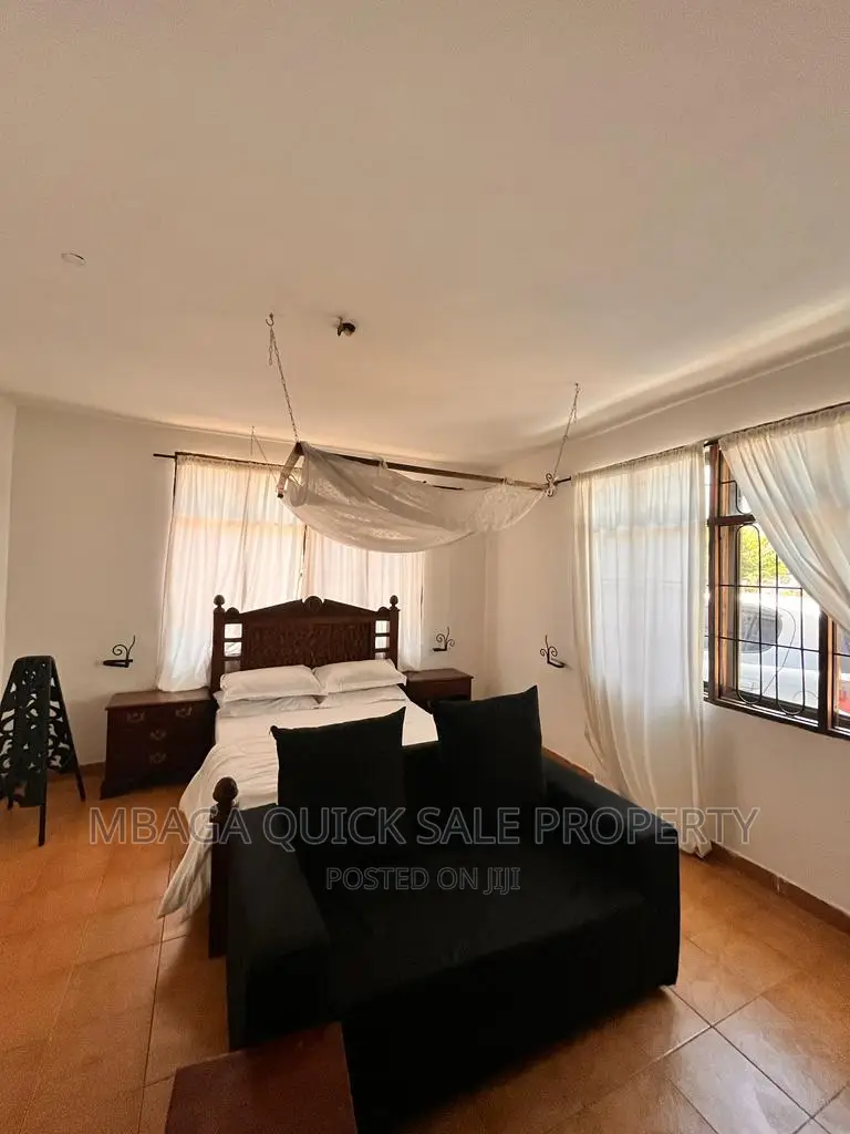 Furnished 5bdrm House in Mikocheni Warioba for rent in Mikocheni