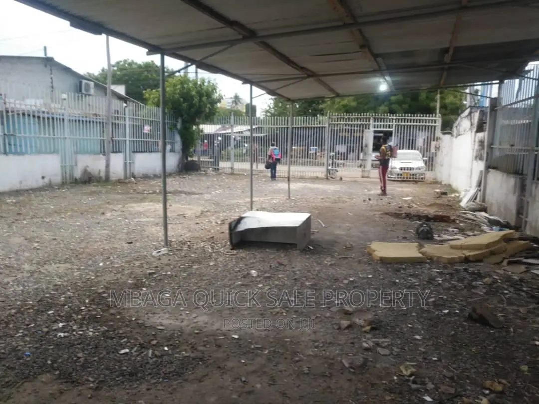 Yard Room for Rent in Msasani
