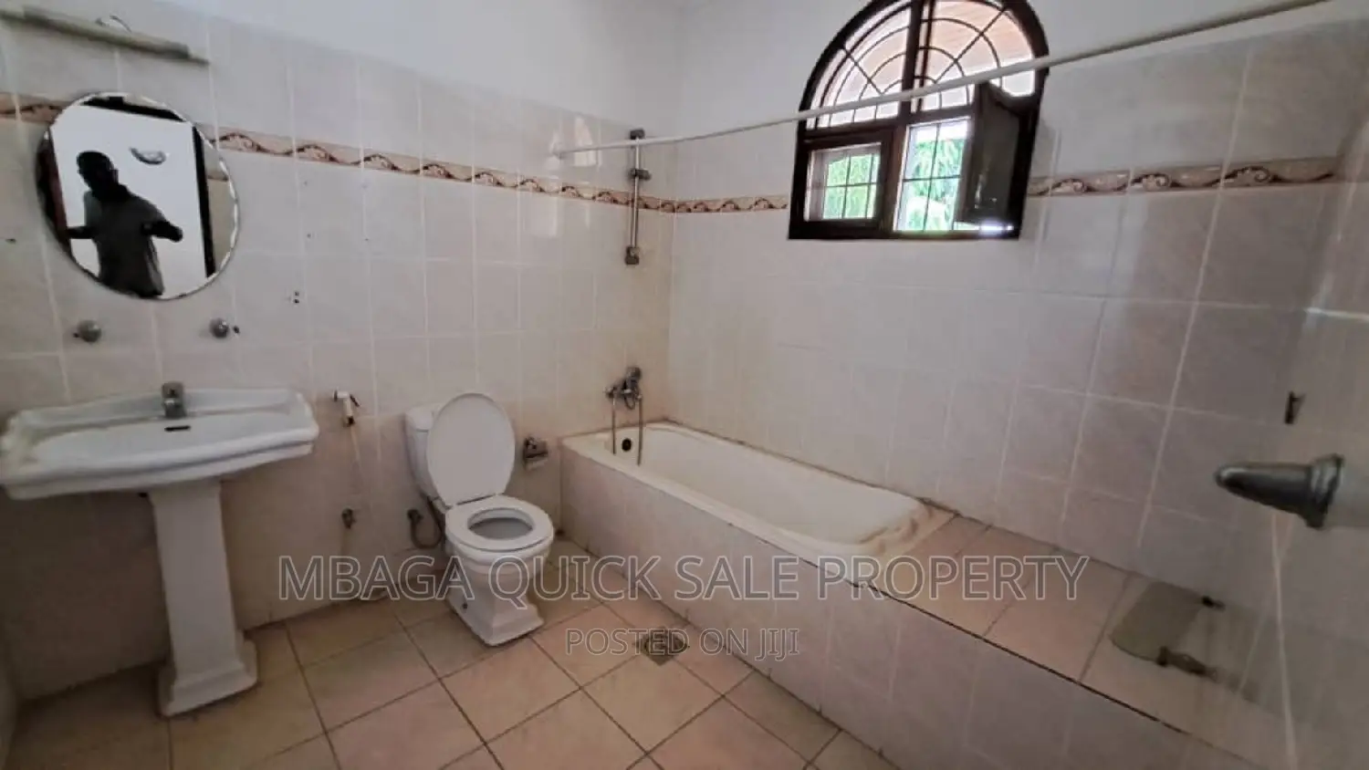 10bdrm House in Regent Estate, Mikocheni for rent in Mikocheni
