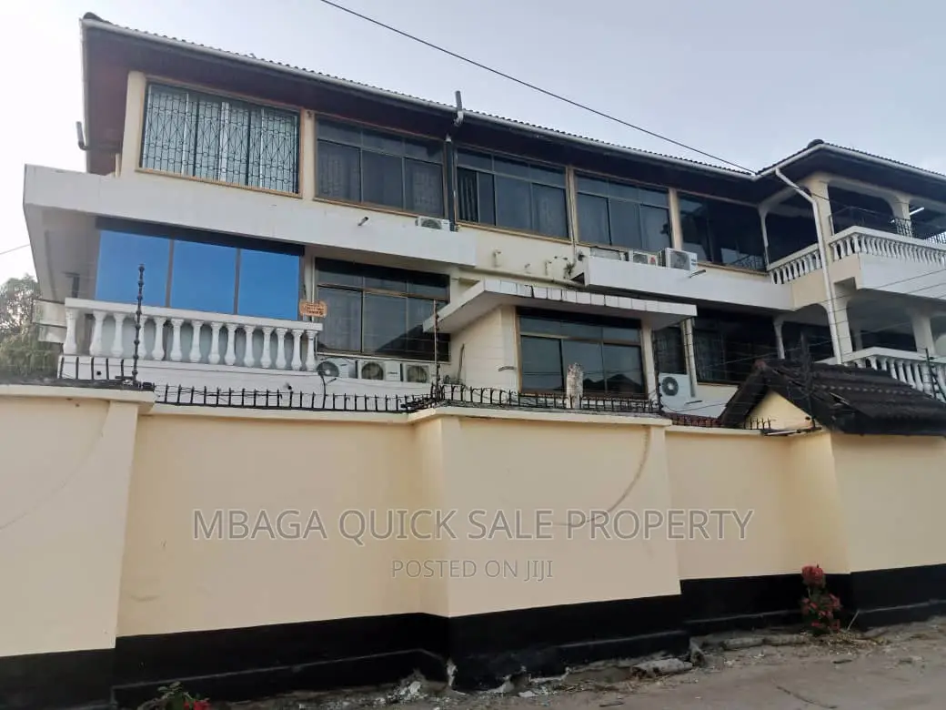 10bdrm House in Mikocheni Kwa  for rent in Mikocheni