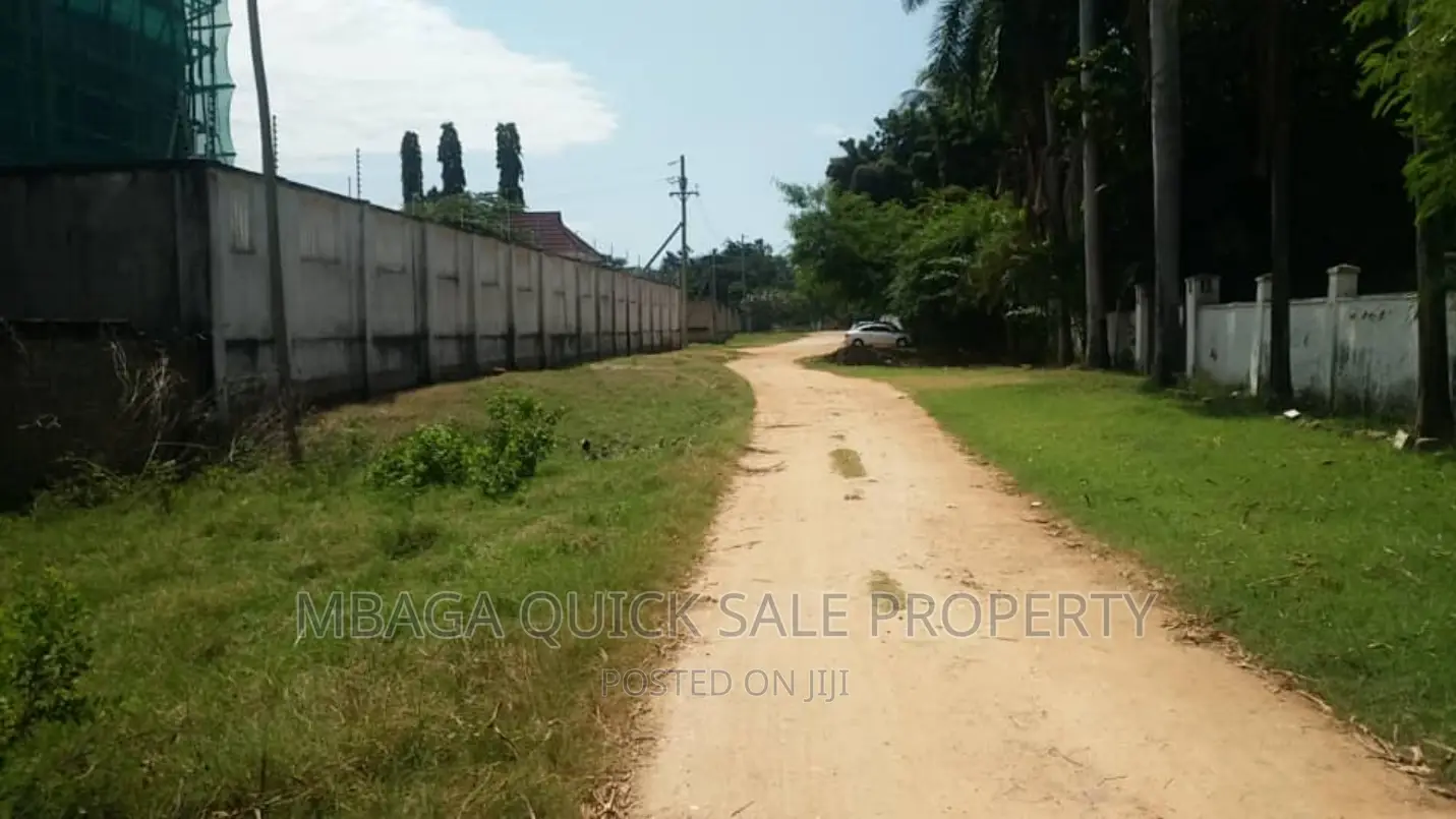 10bdrm Farm House in Mbezi Beach for rent in Mbezi Beach