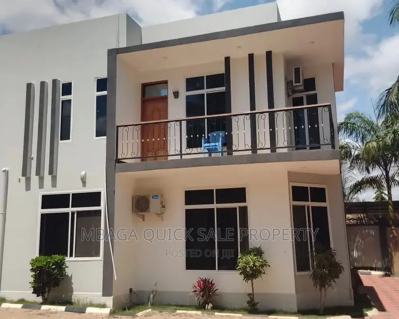 4bdrm House in Mbaga Estate, Bunju for sale in Bunju