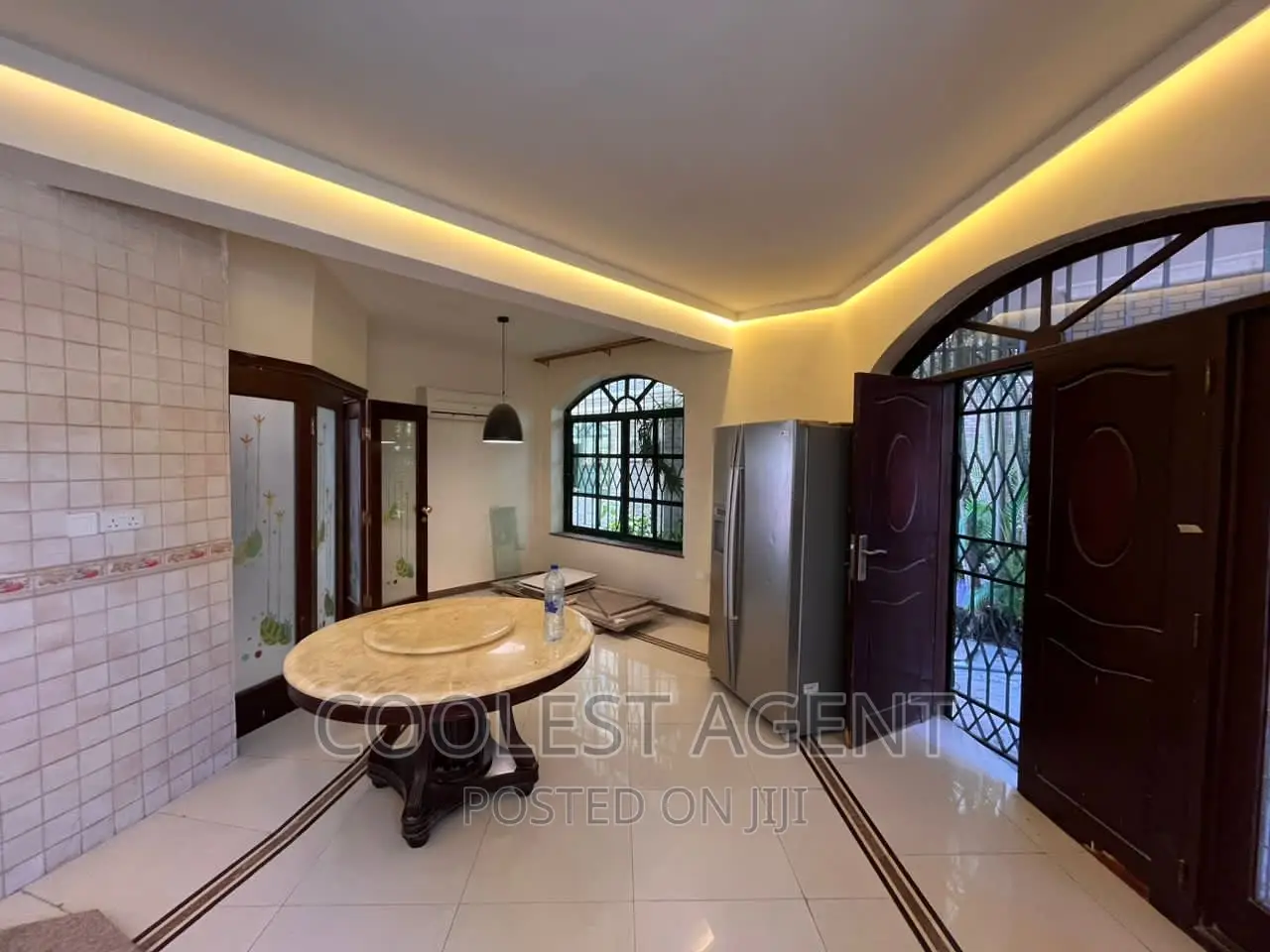 Furnished 4bdrm Villa in Masaki, Kinondoni for rent in Kinondoni