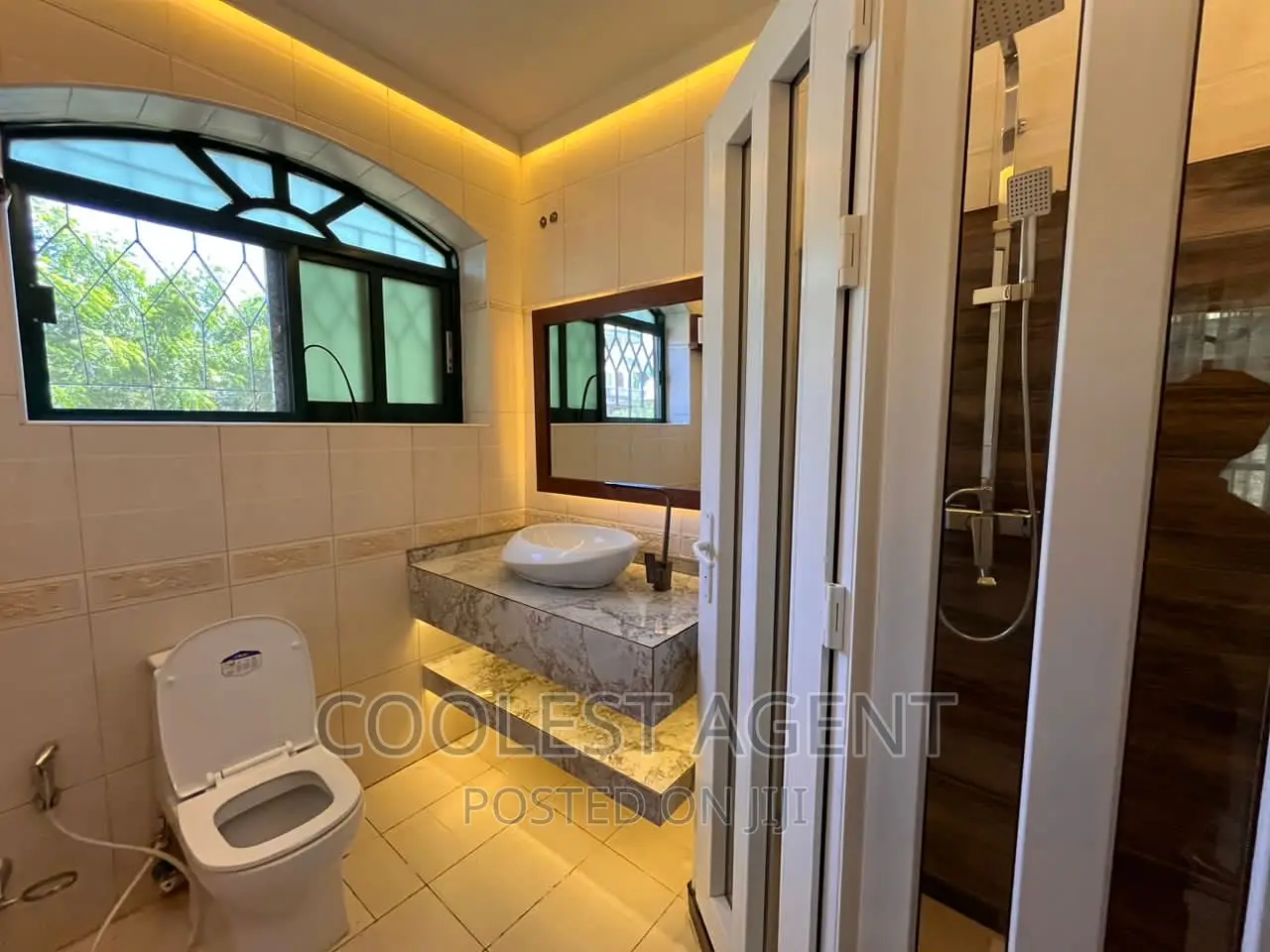 Furnished 4bdrm Villa in Masaki, Kinondoni for rent in Kinondoni