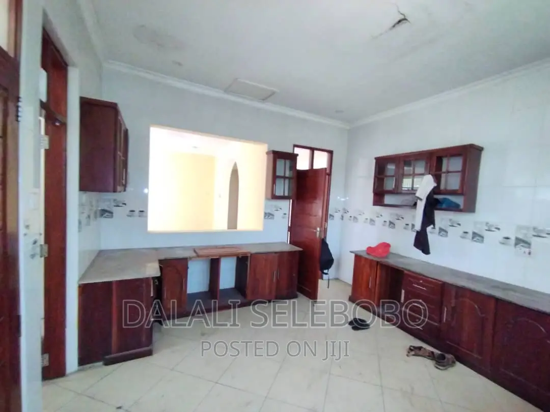 3bdrm Condo in Kimara Bucha for rent in Kimara
