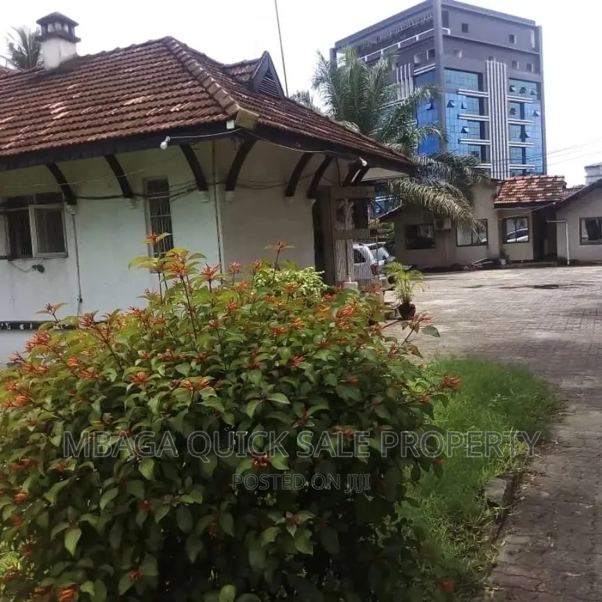 Furnished 5bdrm House in Ada Estate for sale in Ada Estate