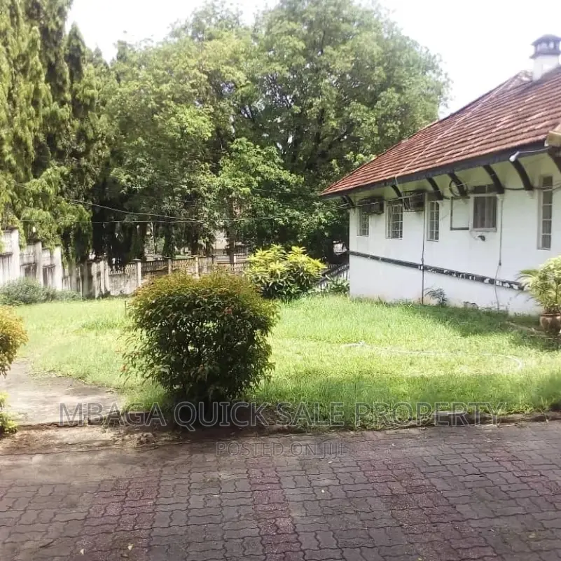 Furnished 5bdrm House in Ada Estate for sale in Ada Estate