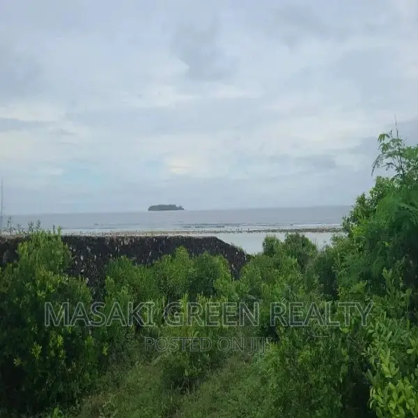Beach Plot for Sale at Mbuyu Mtende, Zanzibar in Unguja North