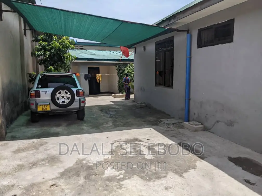 Plot Inagusa Lami Shekilango Road Bilioni2 in Kinondoni