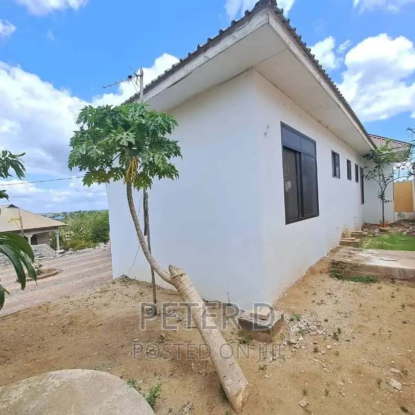 3bdrm House in Mbezi for sale in Mbezi