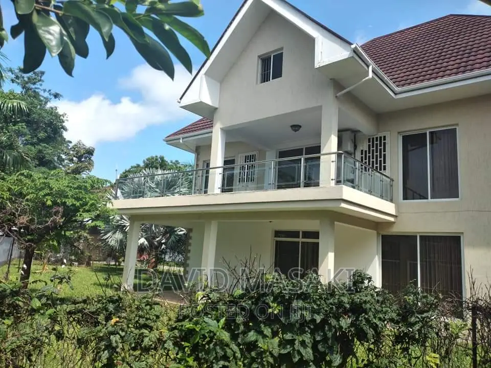 Furnished 4bdrm Villa in Oysterbay Villas for rent in Oyster Bay