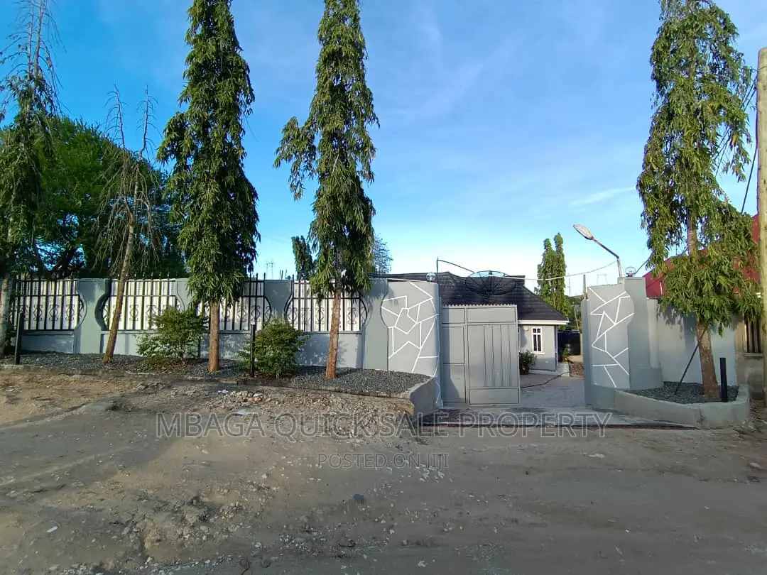 5bdrm House in Mikocheni for rent in Mikocheni