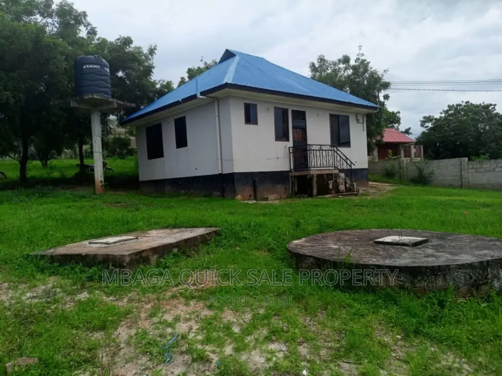 2bdrm House in Mivumoni, Mbezi for sale in Mbezi