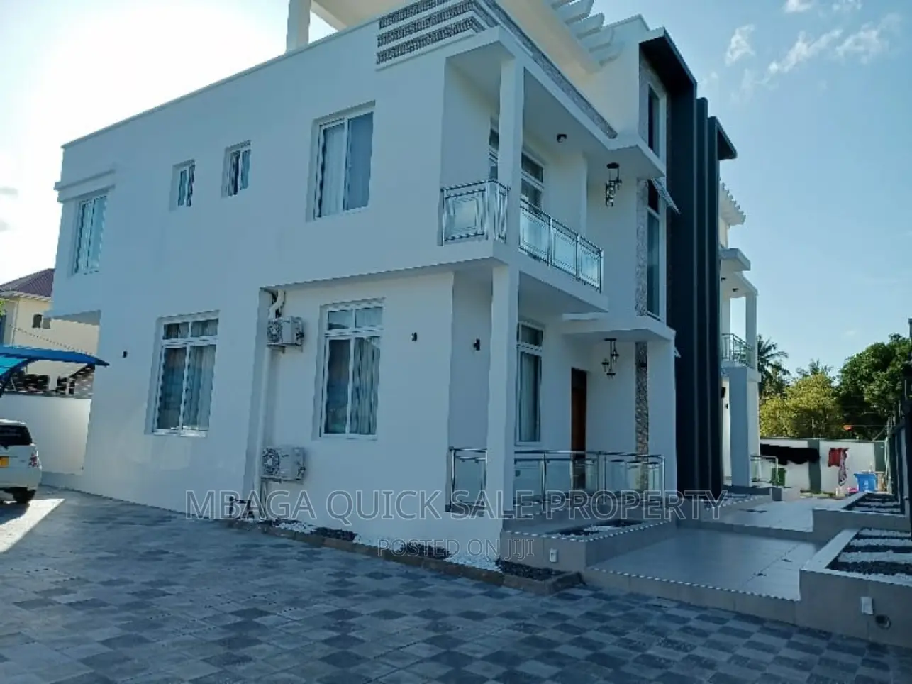 8bdrm Apartment in Mbezi Beach for sale in Mbezi Beach