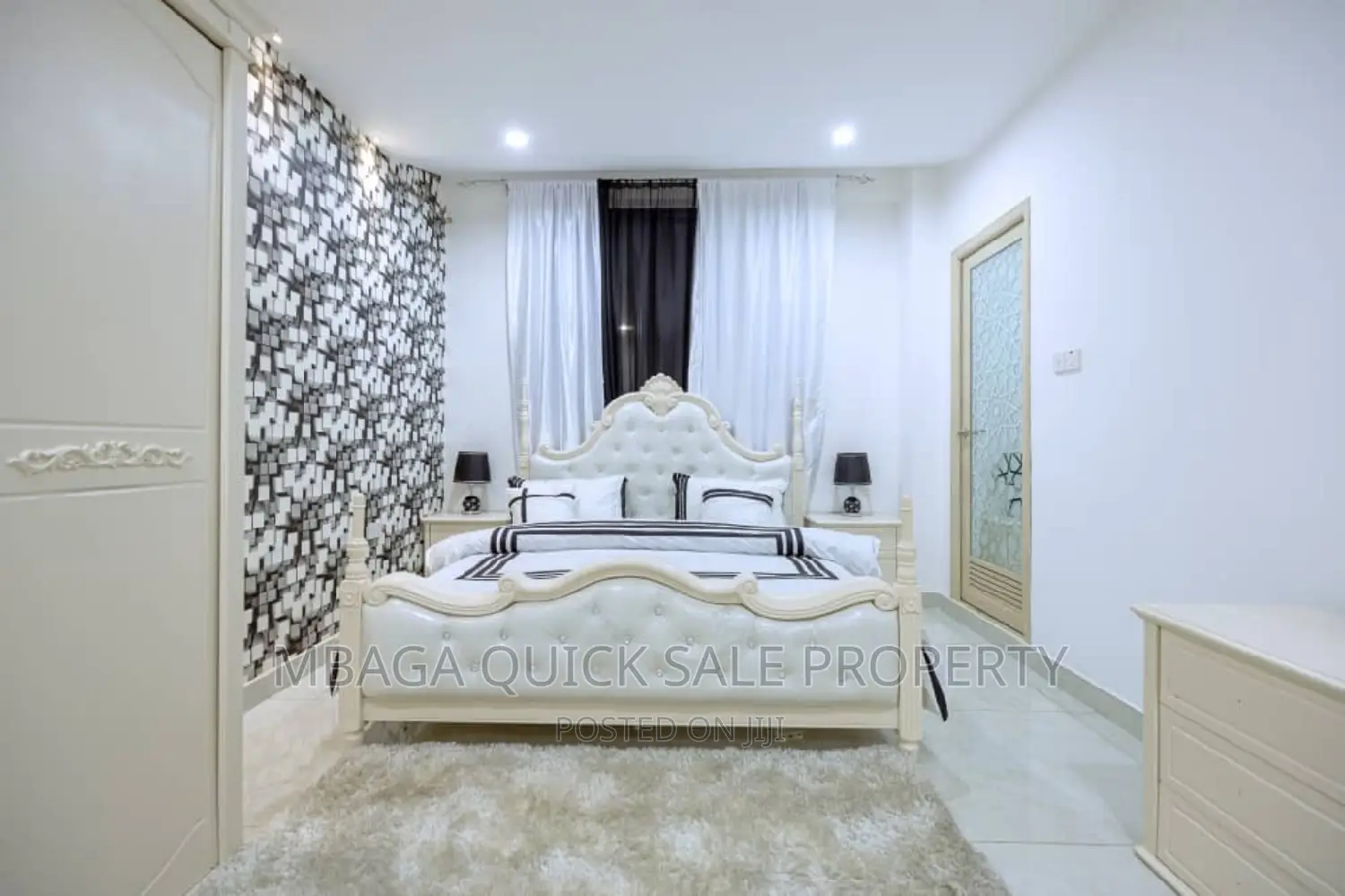 3bdrm Apartment in Upanga for sale in Upanga West
