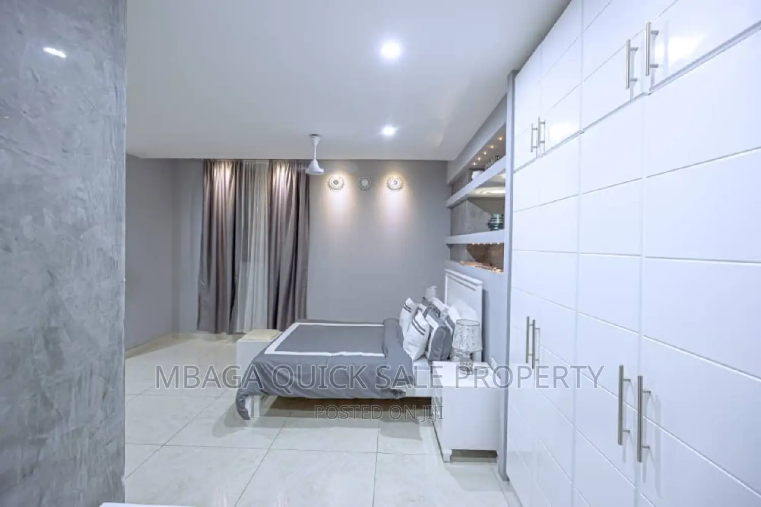 3bdrm Apartment in Upanga for sale in Upanga West