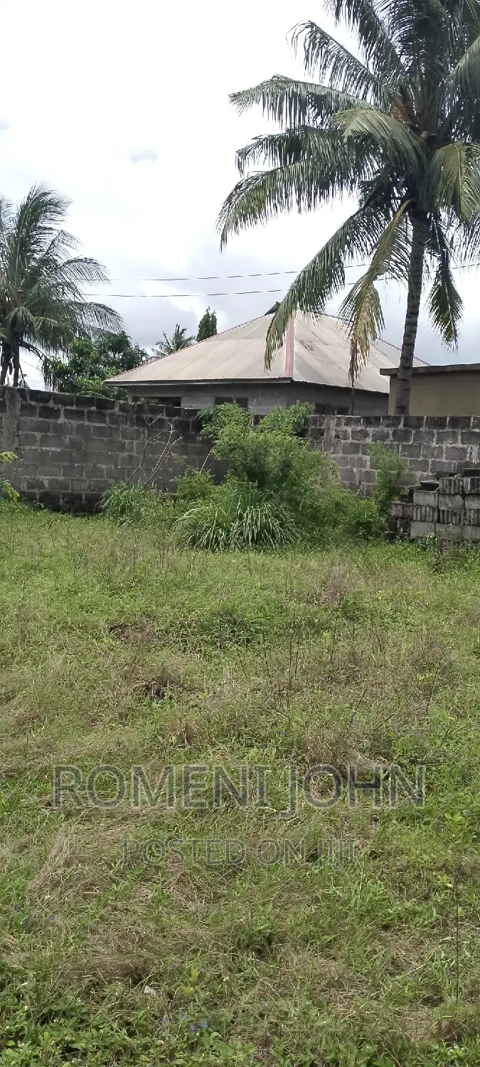 Eneo La Kibiashara Na Makazi Linauzwa Ml 16.5 Majohe Rada. in Ilala