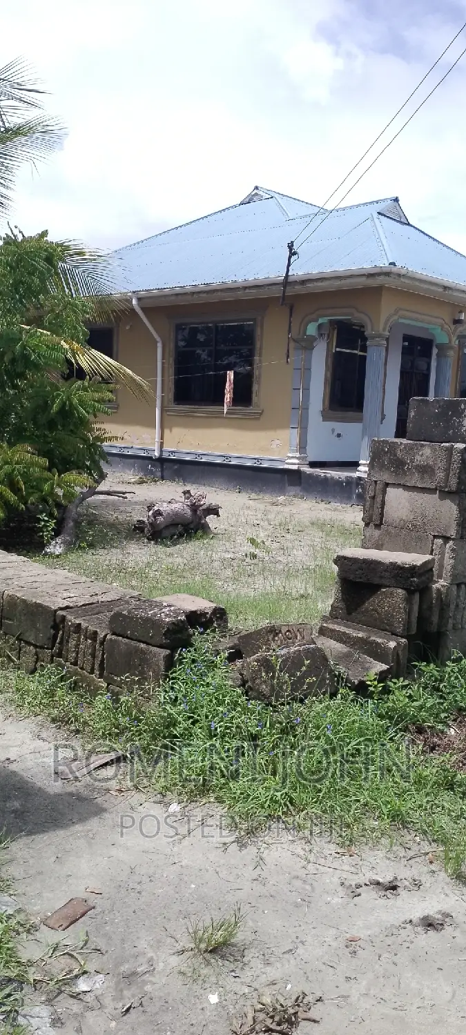 Eneo La Kibiashara Na Makazi Linauzwa Ml 16.5 Majohe Rada. in Ilala