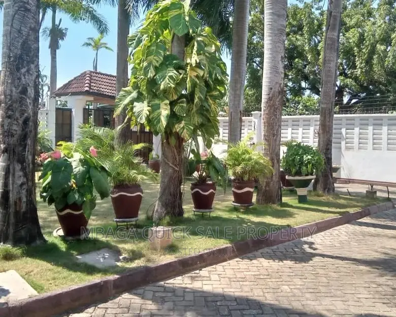 5bdrm House in Mbezi Beach for sale in Mbezi Beach