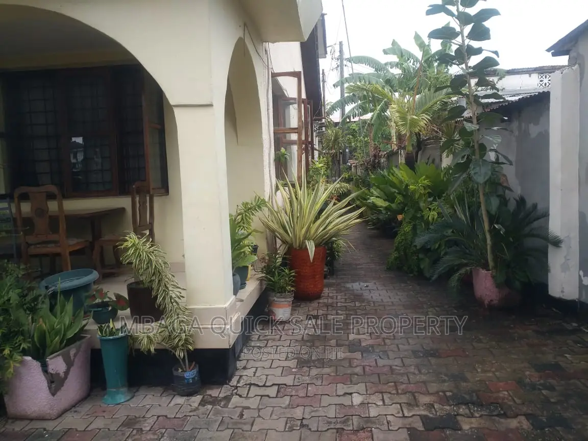 Furnished 1bdrm House in Mikocheni for rent in Mikocheni