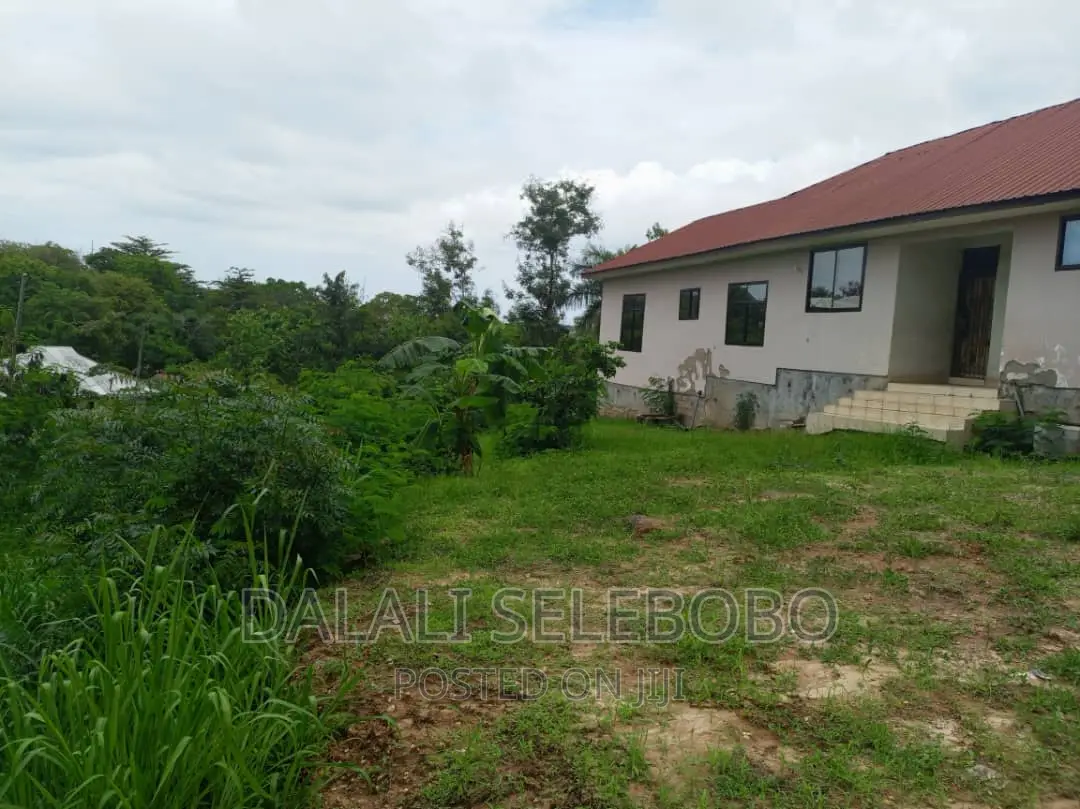4bdrm Bungalow in Goba Kontena for sale in Goba