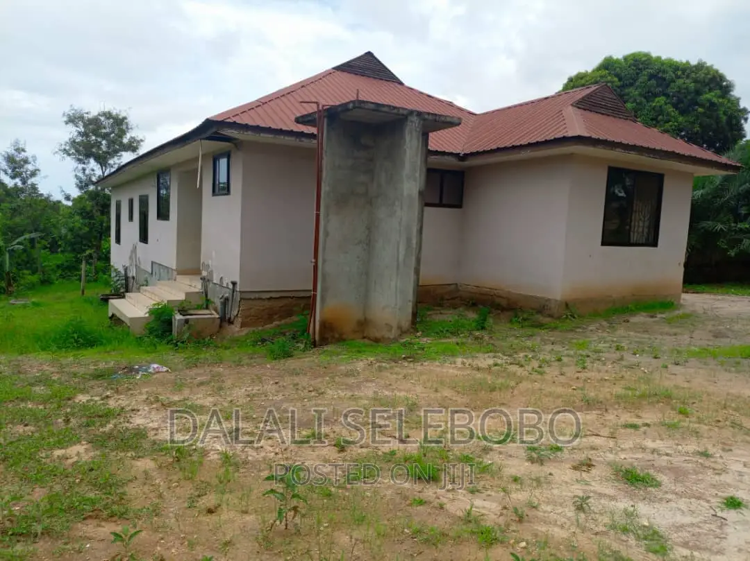 4bdrm Bungalow in Goba Kontena for sale in Goba