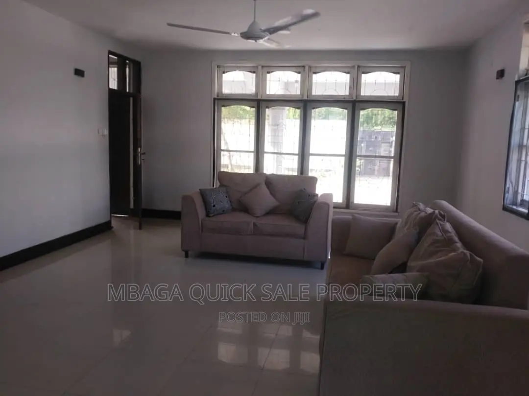 7bdrm Apartment in Mikocheni for rent in Mikocheni