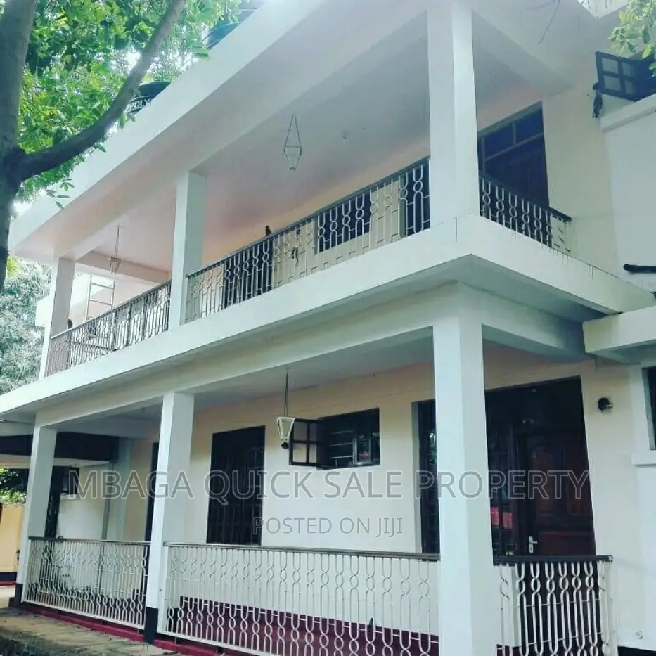 20bdrm House in Moshi for sale in Moshi Urban