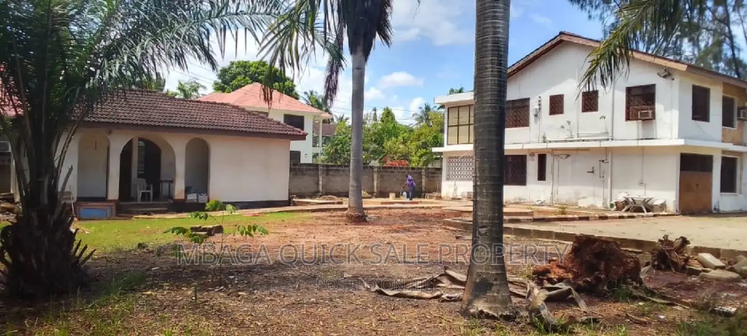 5bdrm House in Mikocheni for sale in Mikocheni
