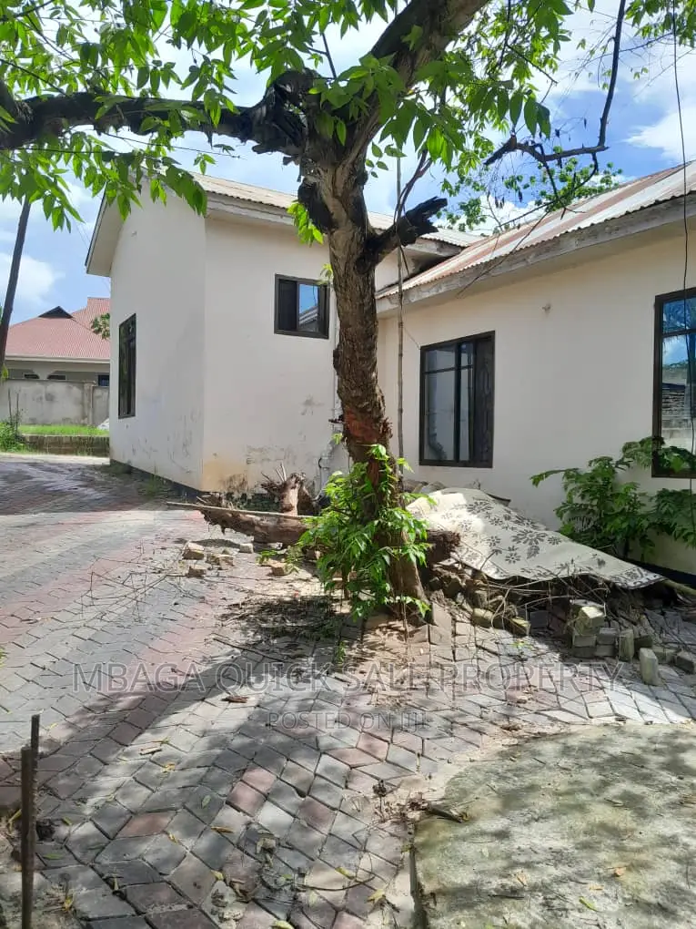 5bdrm House in Kibamba for sale in Kibamba