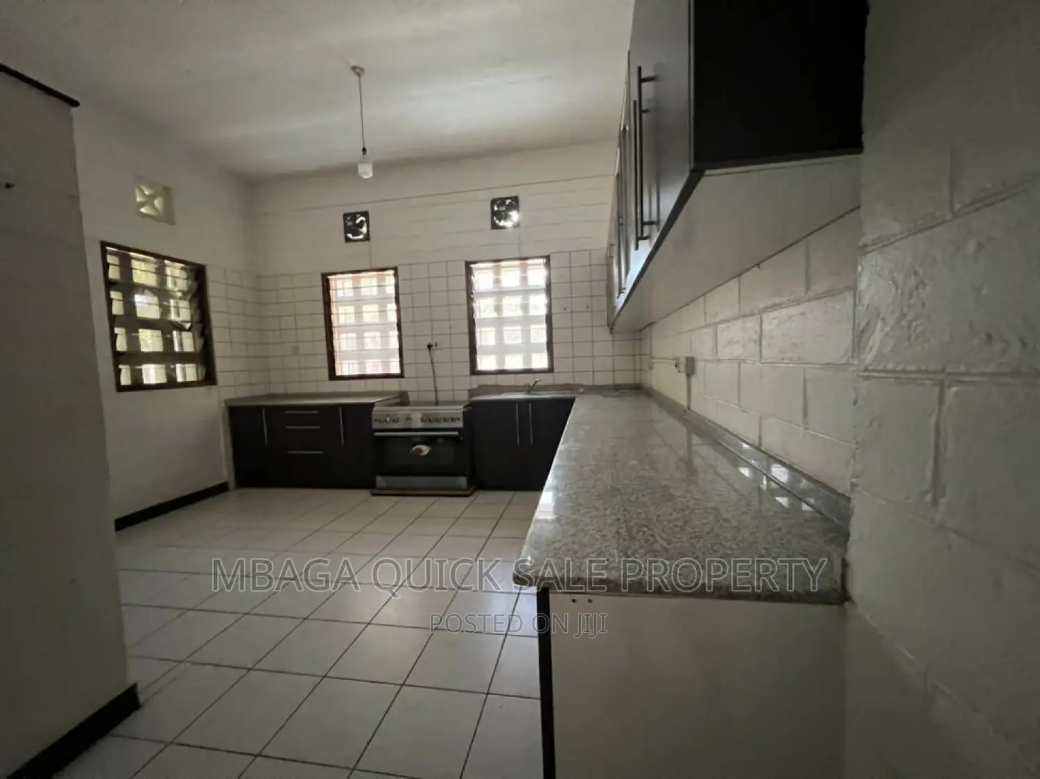 6bdrm Apartment in Mbezi Beach for rent in Mbezi Beach