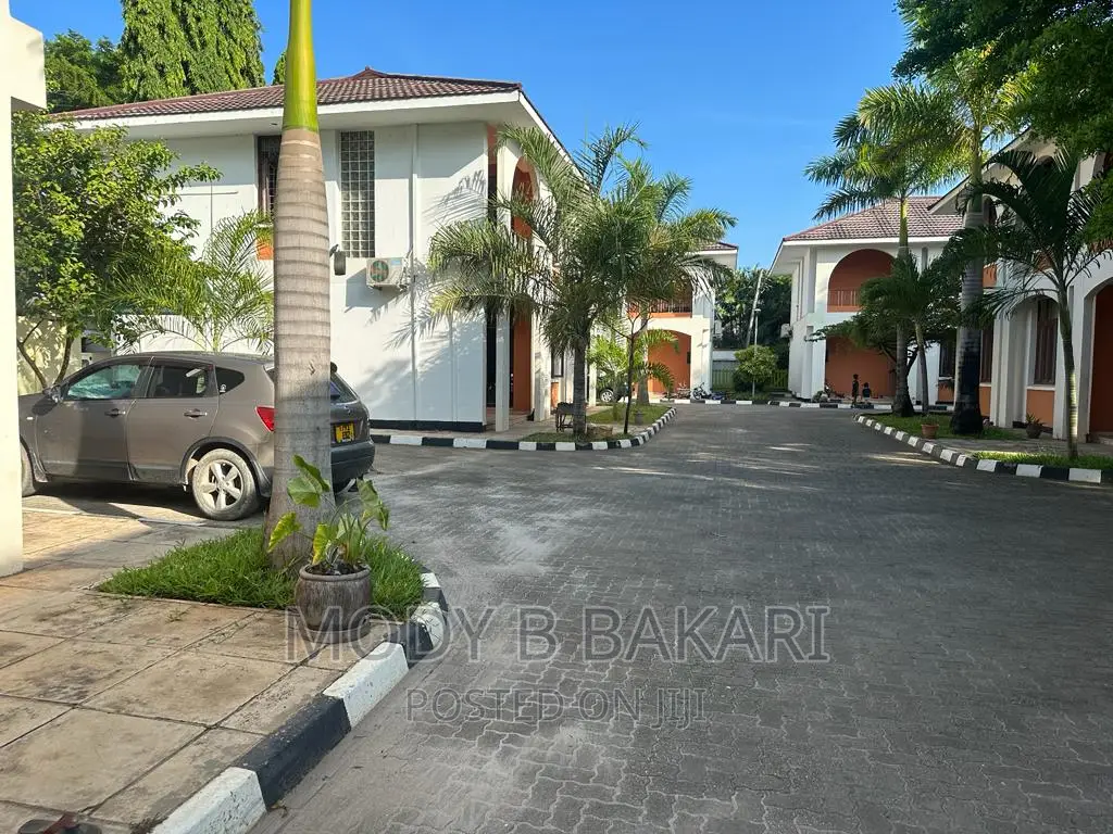 Furnished 4bdrm Villa in Kinondoni for rent in Kinondoni