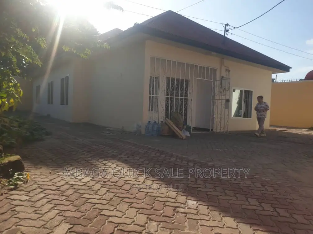 4bdrm House in Kinondoni for rent in Kinondoni