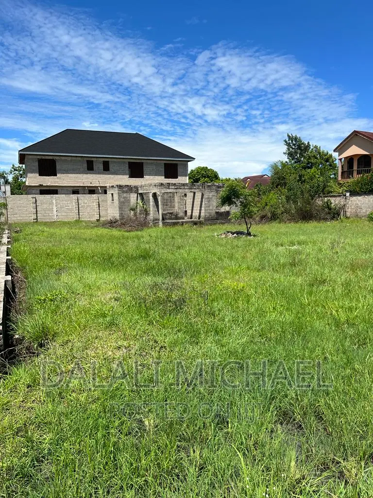 Plot for Sale Mbweni 950 SQMS in Mbweni