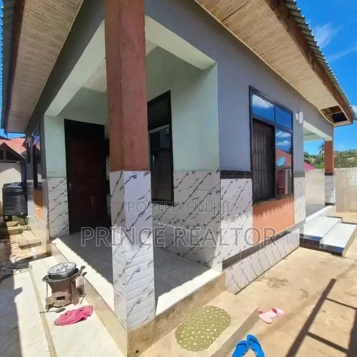 3bdrm House in Kimara Bonyokwa, Kinondoni for sale in Kinondoni