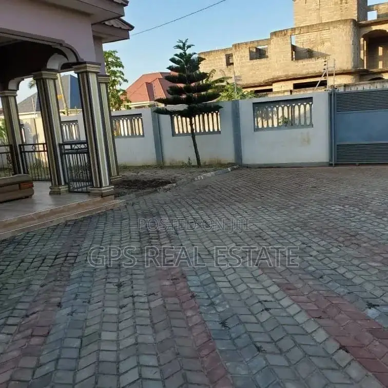 4bdrm House in Kibada, Kigamboni for sale in Kigamboni