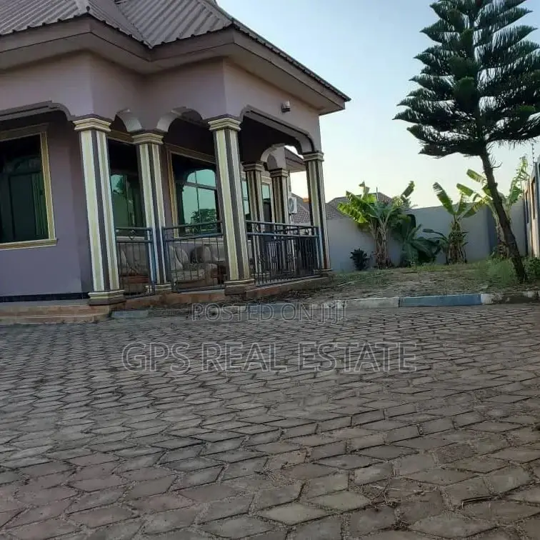 4bdrm House in Kibada, Kigamboni for sale in Kigamboni