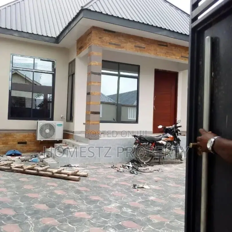 3bdrm House in Bunju B, Kinondoni for sale in Kinondoni