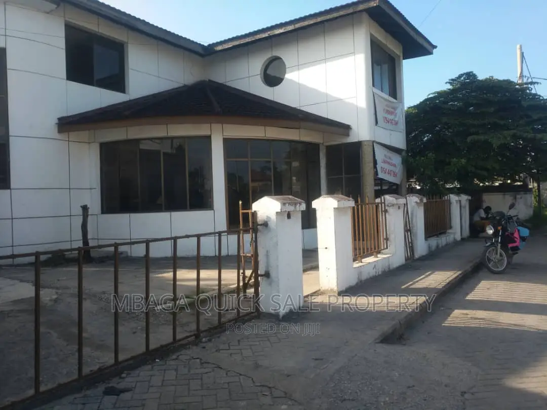 5bdrm House in Msasani for rent in Msasani