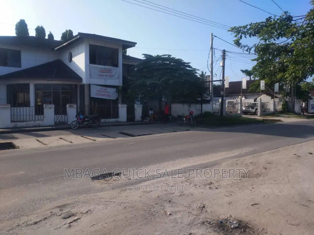 5bdrm House in Msasani for rent in Msasani