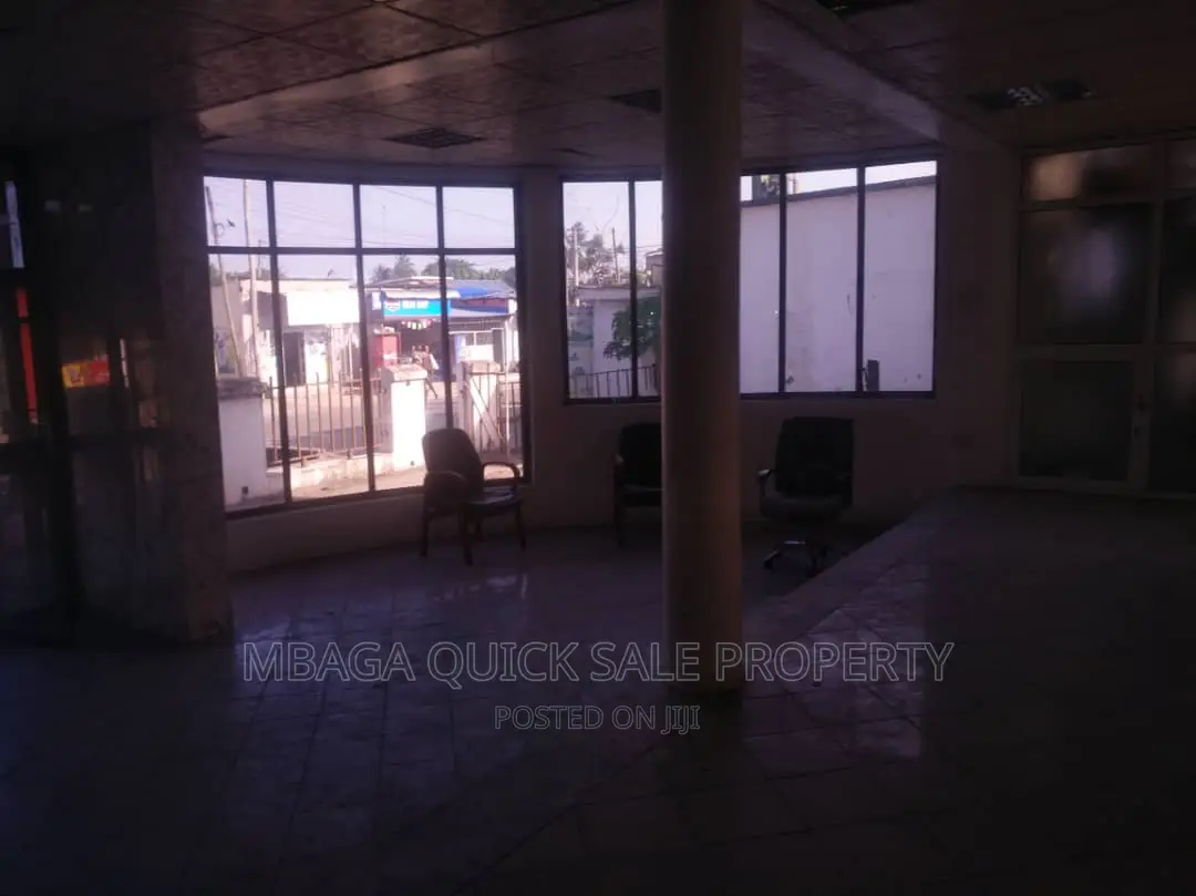5bdrm House in Msasani for rent in Msasani