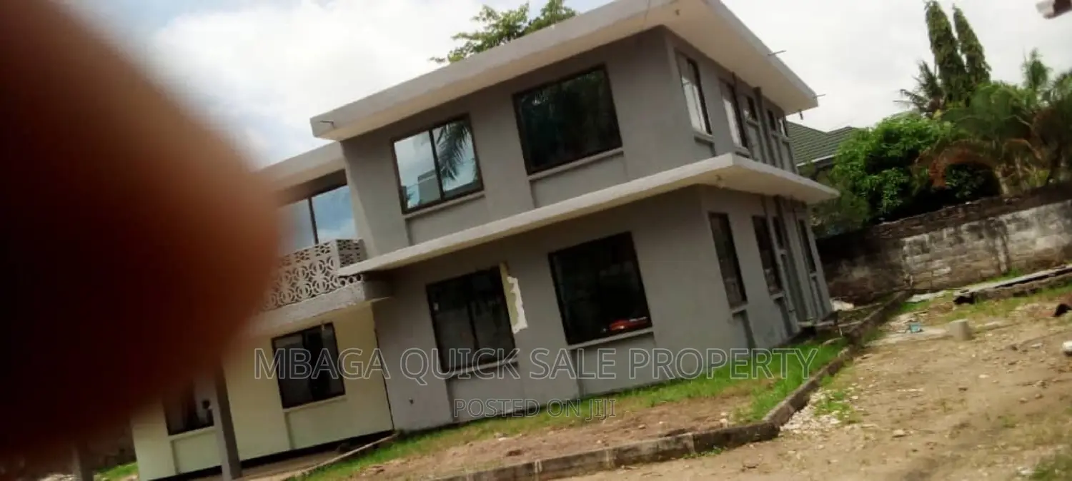 6bdrm House in Mikocheni for rent in Mikocheni