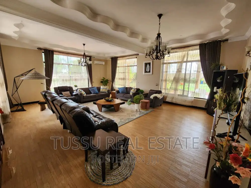7bdrm Bungalow in Kigambon Kibada for sale in Kibada