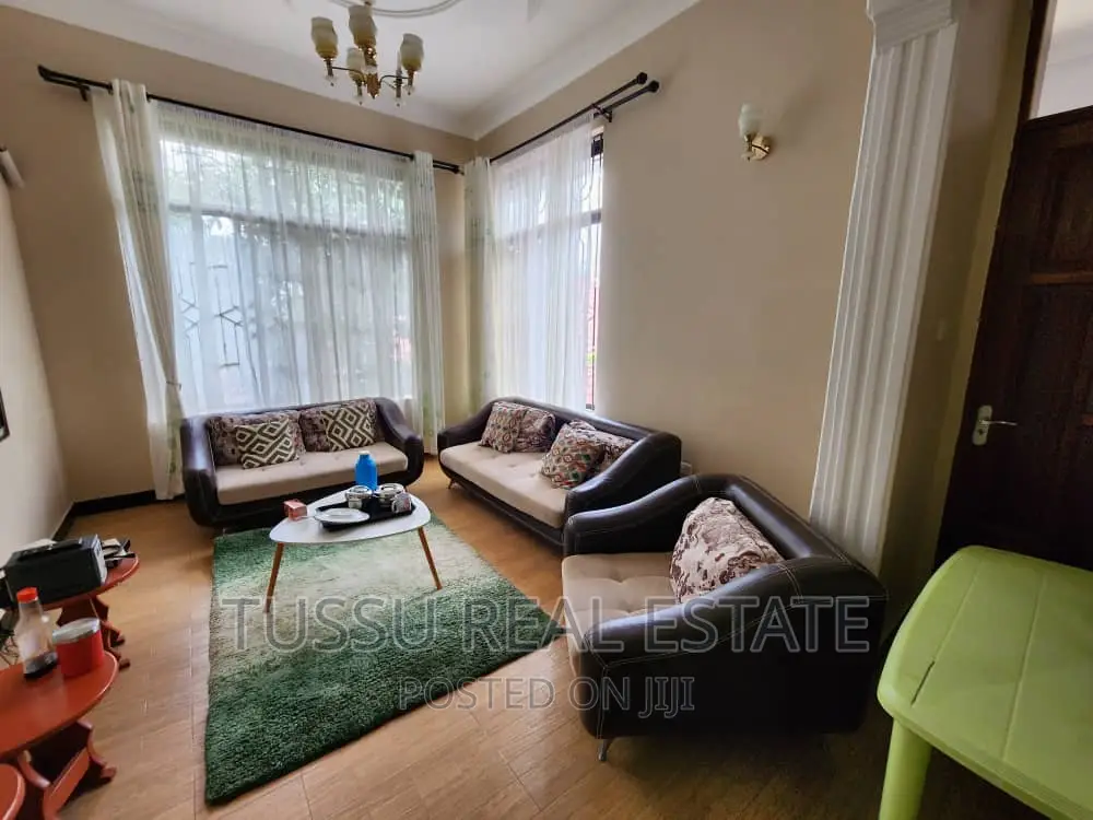 7bdrm Bungalow in Kigambon Kibada for sale in Kibada