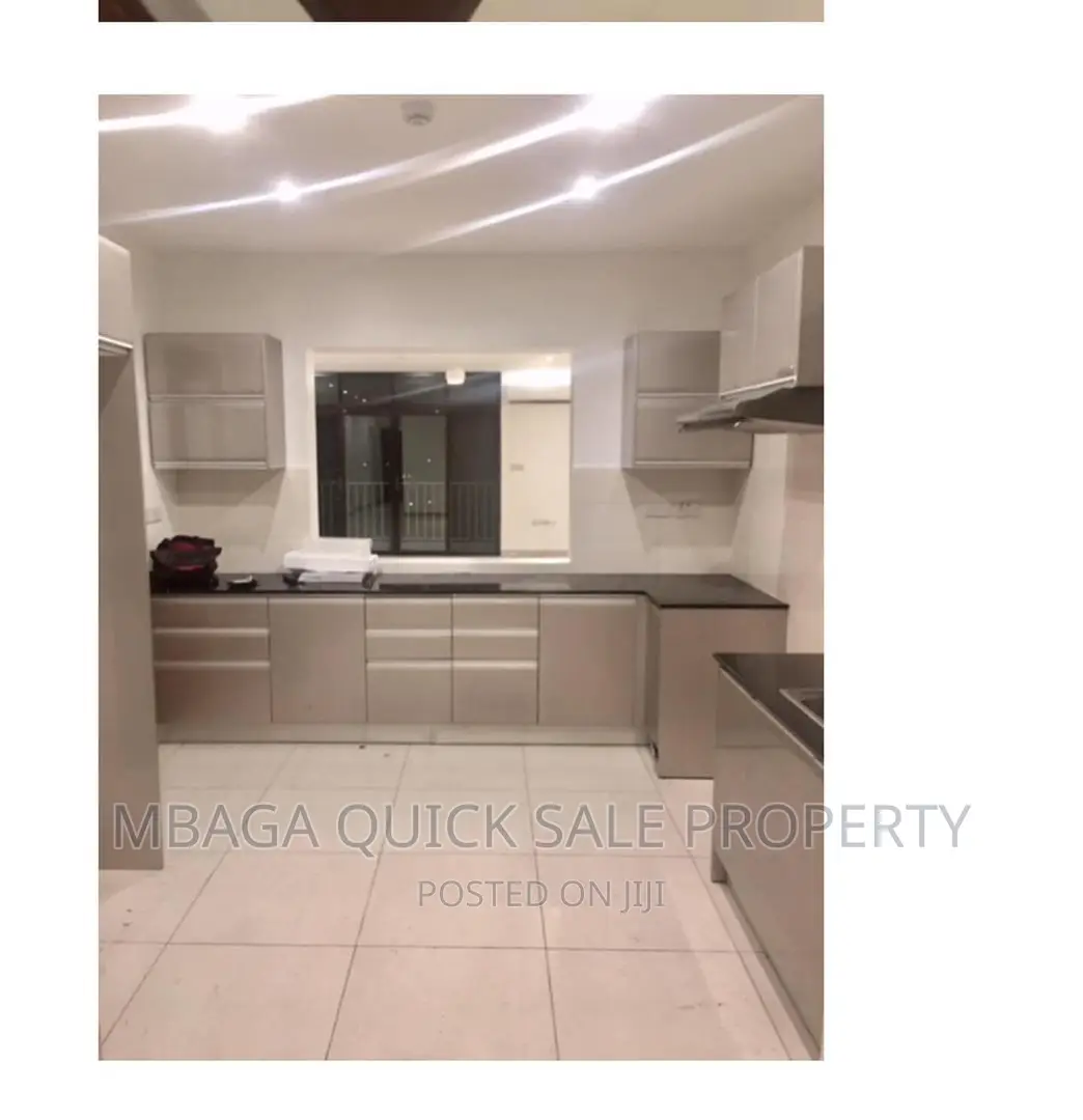 3bdrm Apartment in Kinondoni Hananasifu for sale in Kinondoni