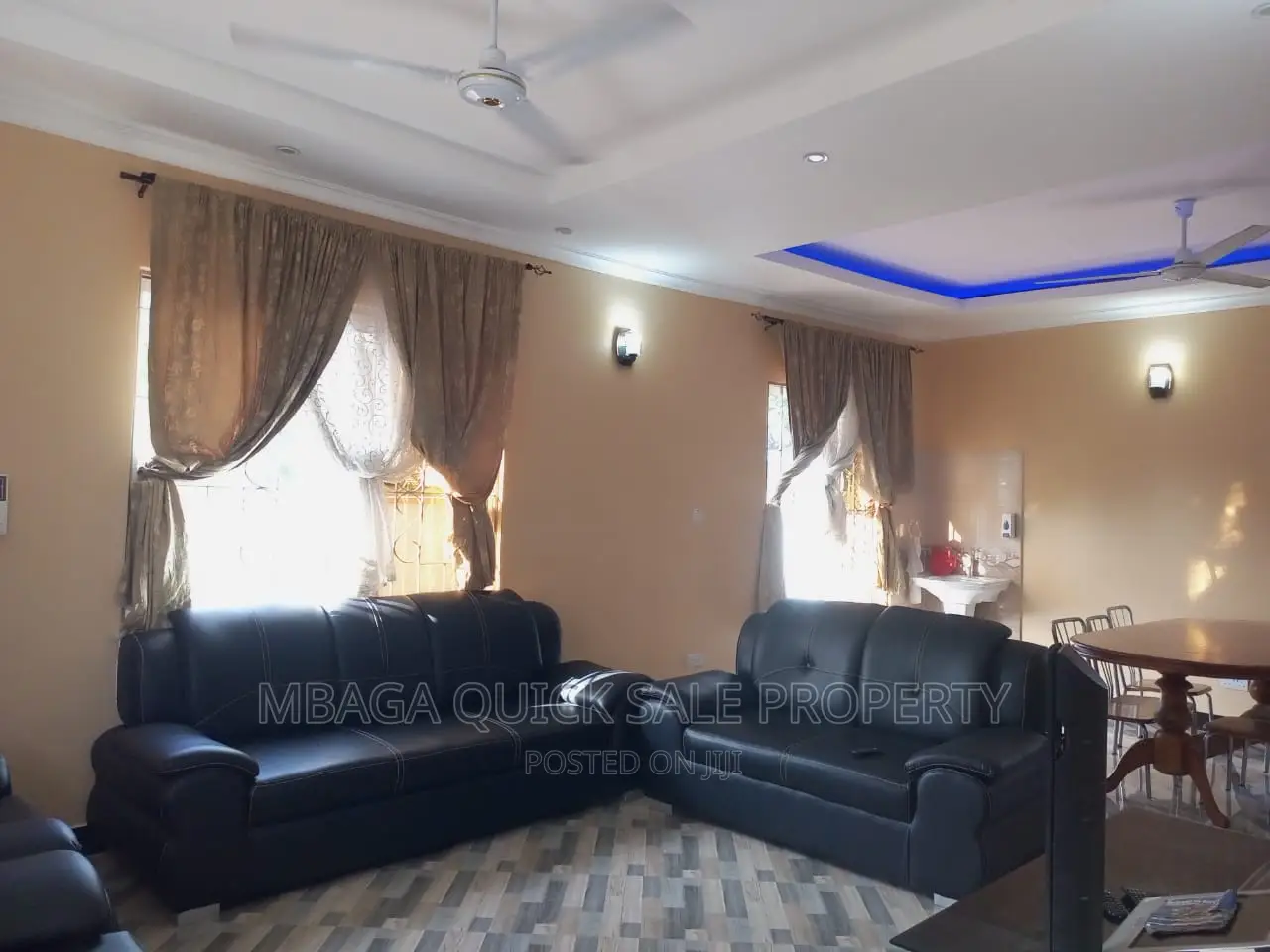 3bdrm House in Tegetq, Namanga for sale in Namanga