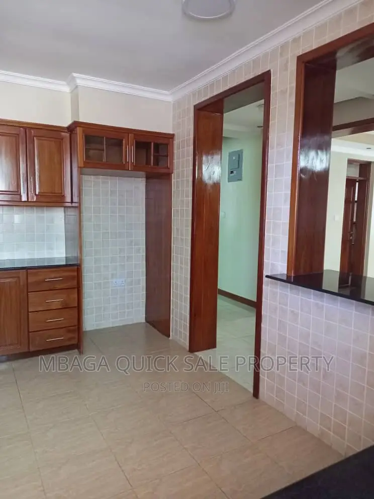 5bdrm House in Masaki for sale in Masaki
