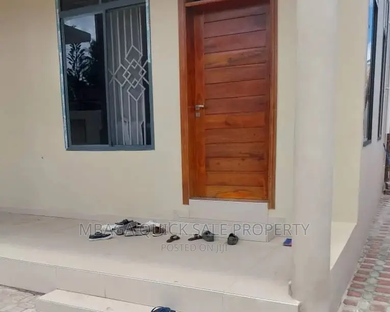 4bdrm House in Boko Basihaya, Bunju for sale in Bunju